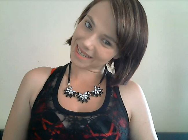 NinaDevil Porno Video: VORSTELLUNGSVIDEO!